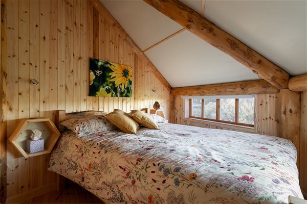 Beehive treehouse bedroom